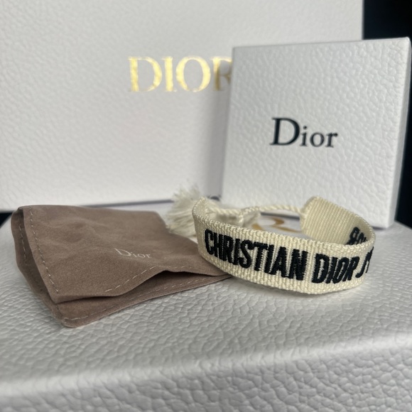 Woven J’Adore Friendship Bracelet - Picture 2 of 2